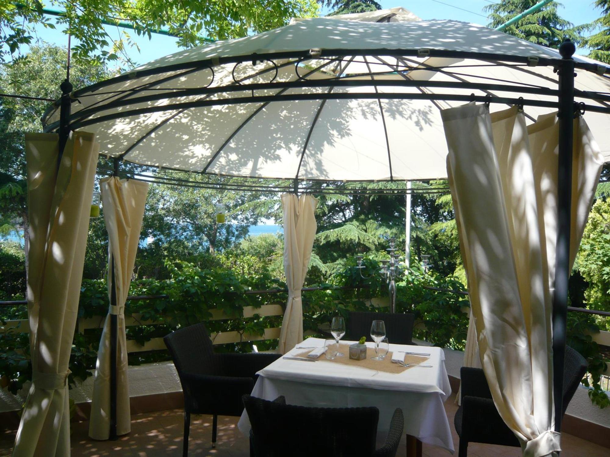 Hotel Ristorante Sole Múggia Eksteriør billede