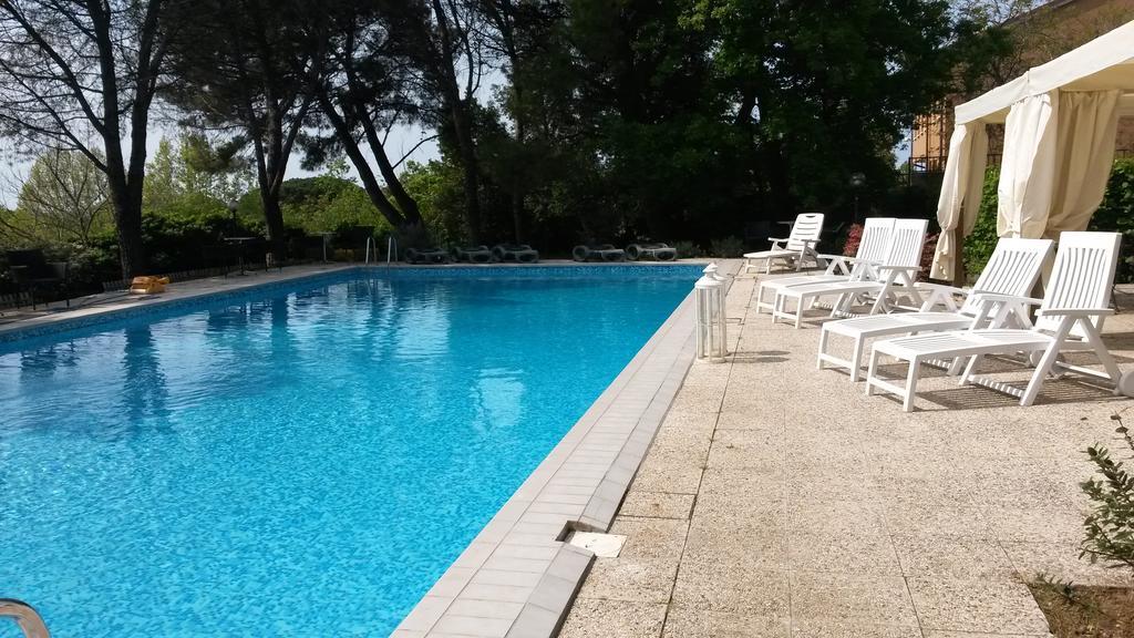 Hotel Ristorante Sole Múggia Eksteriør billede