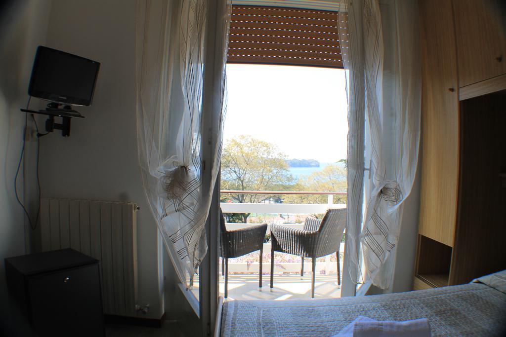 Hotel Ristorante Sole Múggia Eksteriør billede