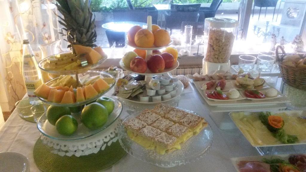 Hotel Ristorante Sole Múggia Eksteriør billede